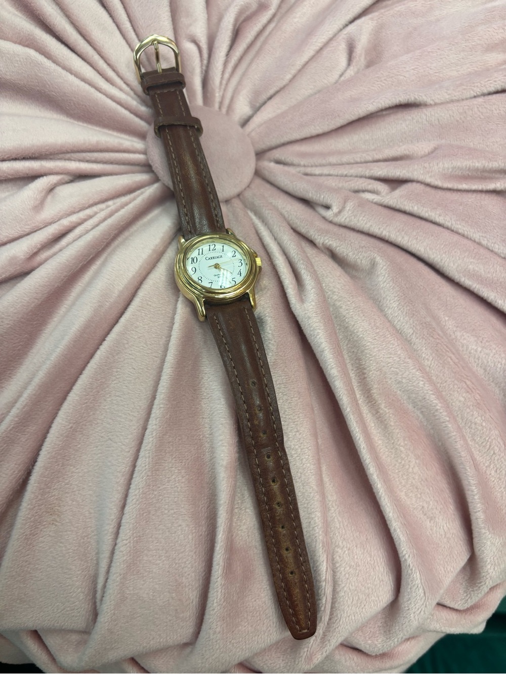 Vintage carriage Women's Brown Leather Strap gold tone Watch. Needs battery